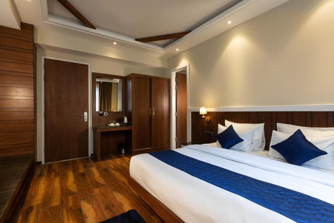 Hotel La Eden موسوري المظهر الخارجي الصورة