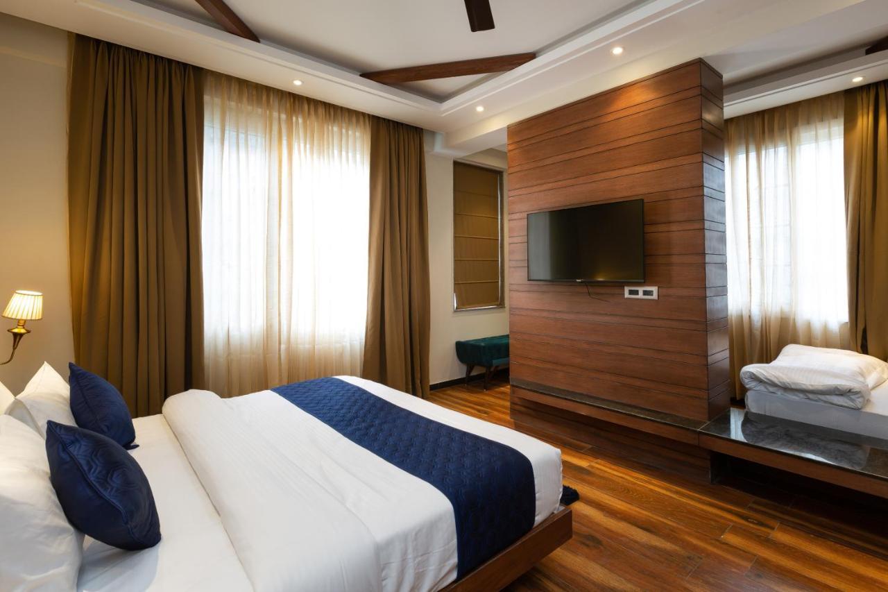 Hotel La Eden موسوري المظهر الخارجي الصورة