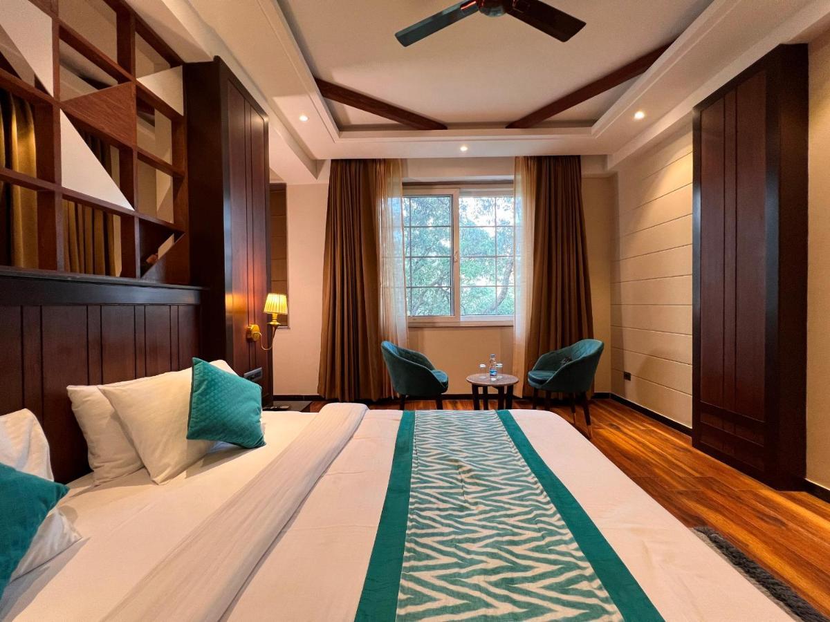 Hotel La Eden موسوري المظهر الخارجي الصورة