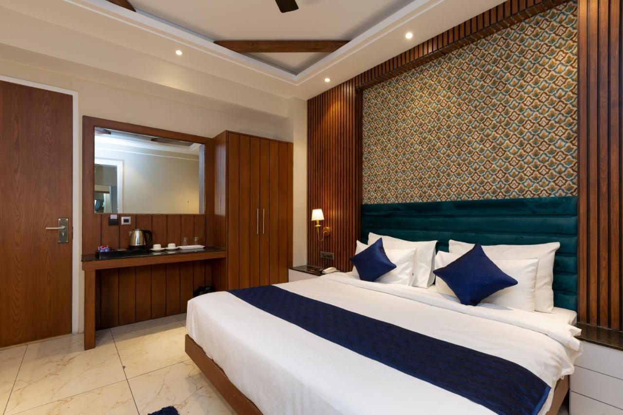 Hotel La Eden موسوري المظهر الخارجي الصورة